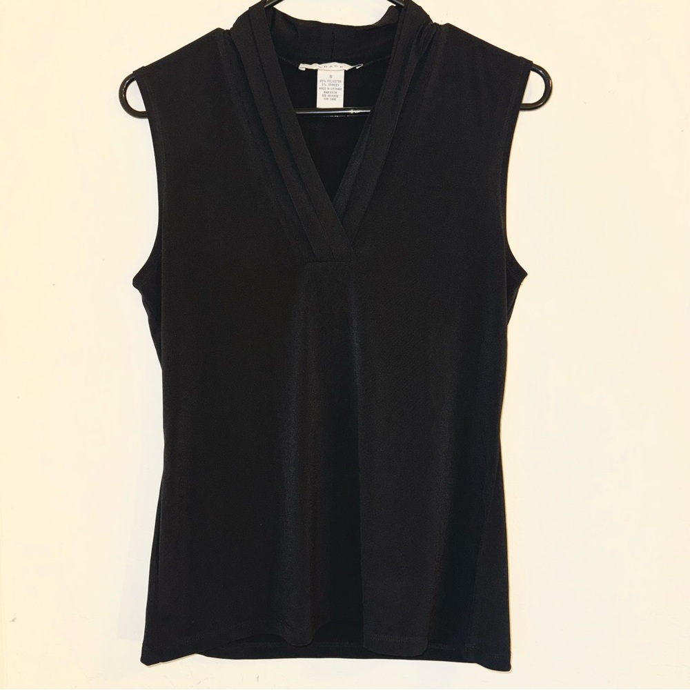 Y2K Black v neck tank top